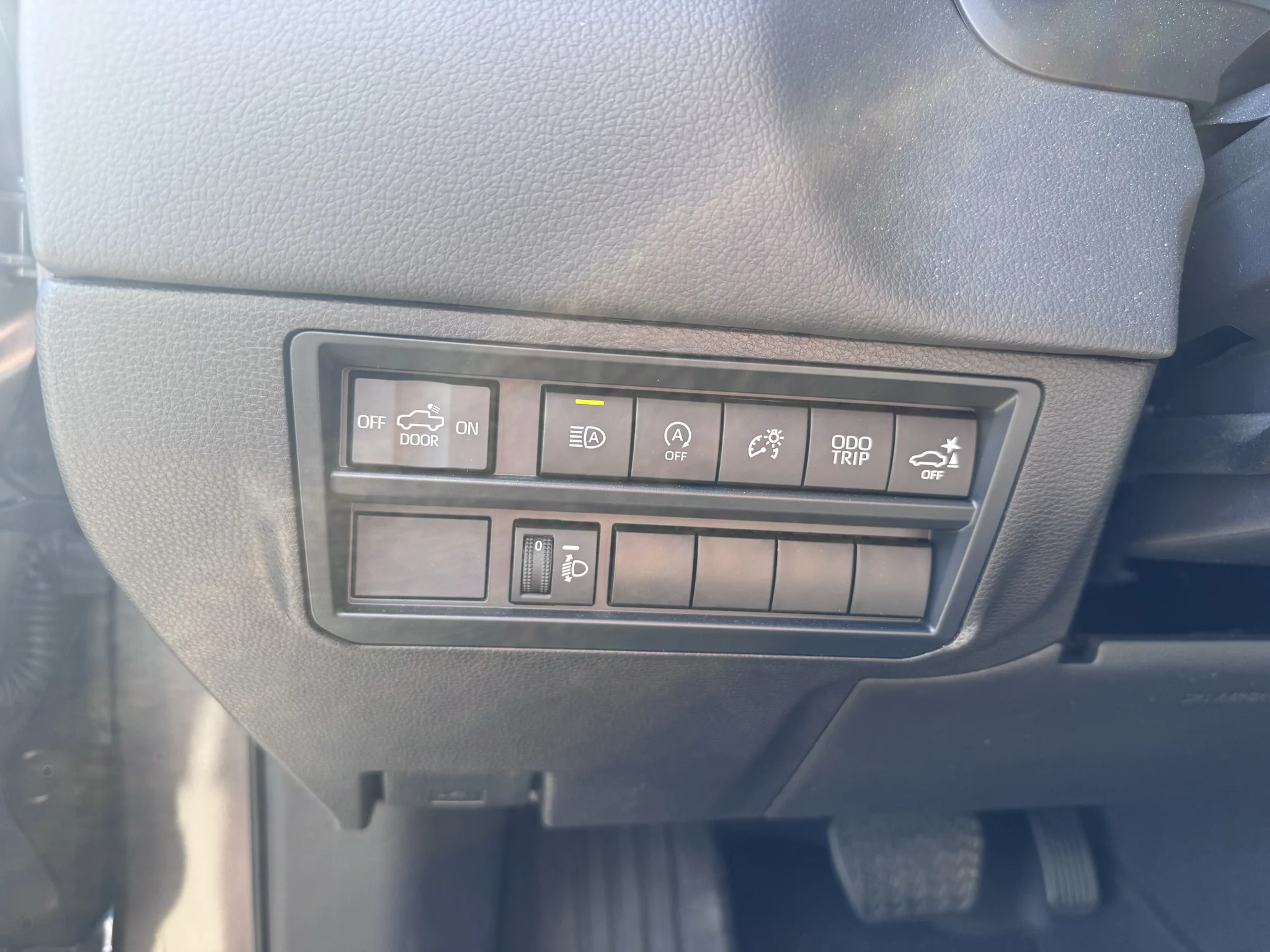 Used 2025 Magnetic Gray Metallic Toyota Limited image 17