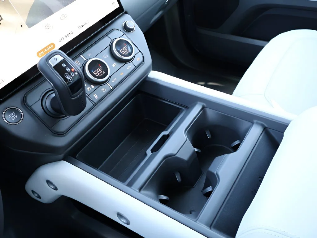 New 2026 Blue Land Rover X-Dynamic SE image 24