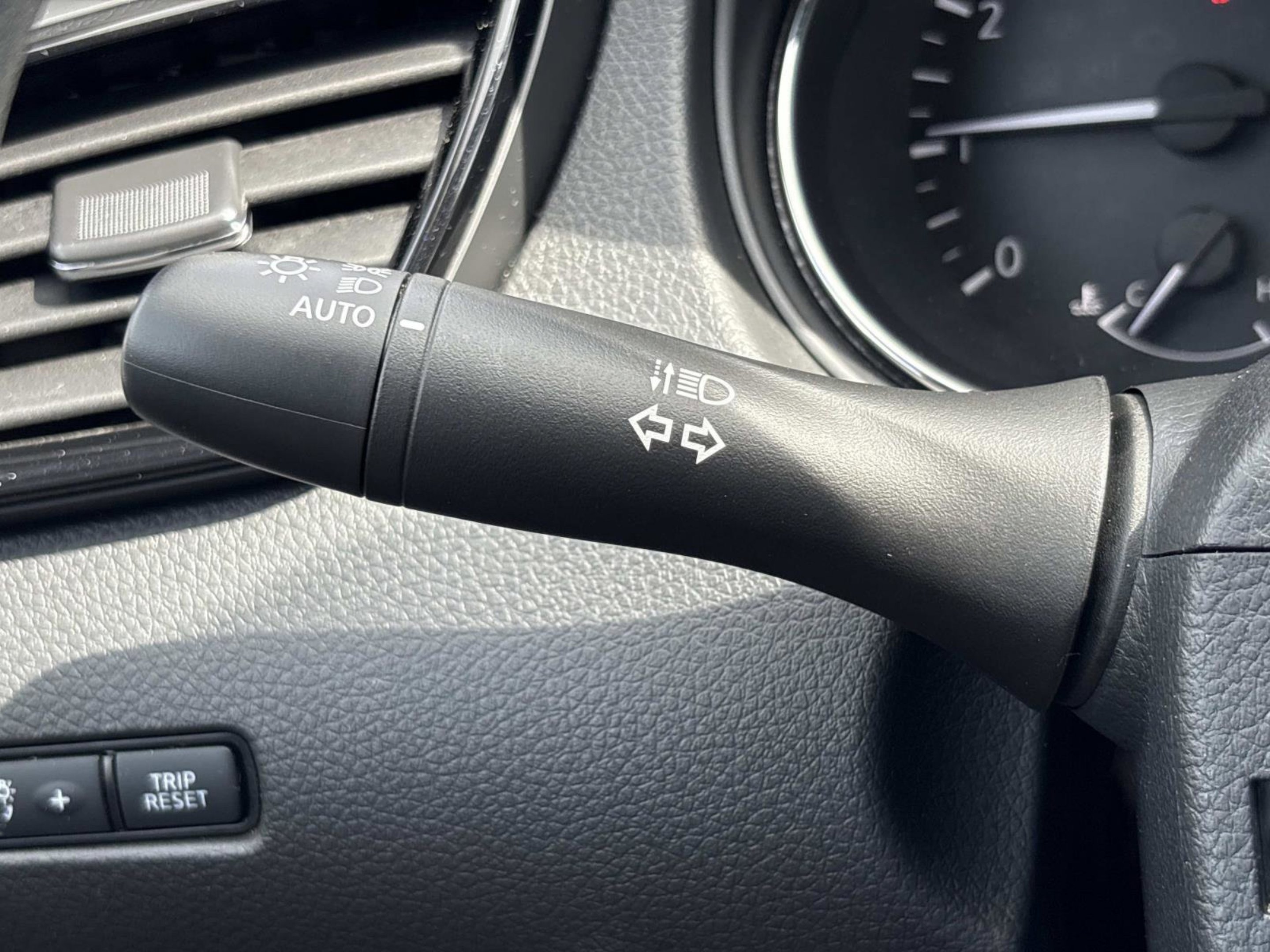 Used 2022 Gun Metallic Nissan S image 25
