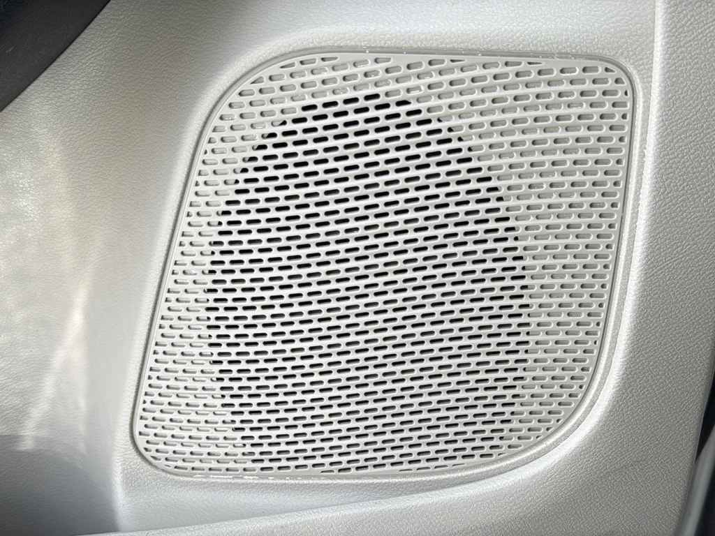 Used 2023 White Chrysler Limited image 26