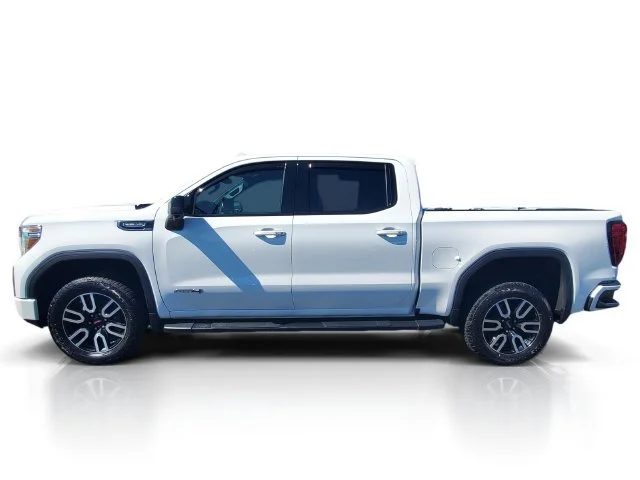 Used 2021 SUMMIT WHITE GMC AT4 image 4