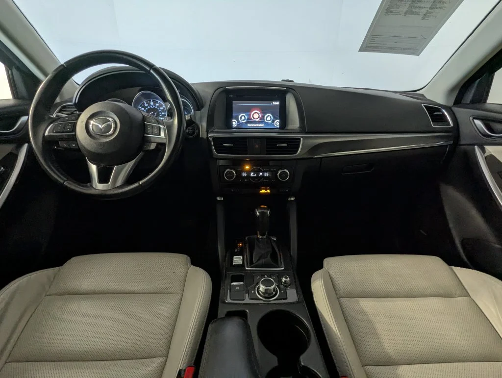 Used 2016 Silver Mazda Grand Touring AWD w/ Technology Pkg image 5