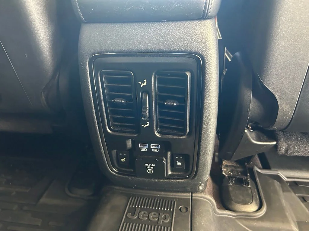 Used 2018 White Jeep Overland image 32