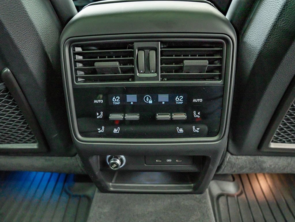 2025 Porsche Cayenne Coup E-Hybrid - Photo 37