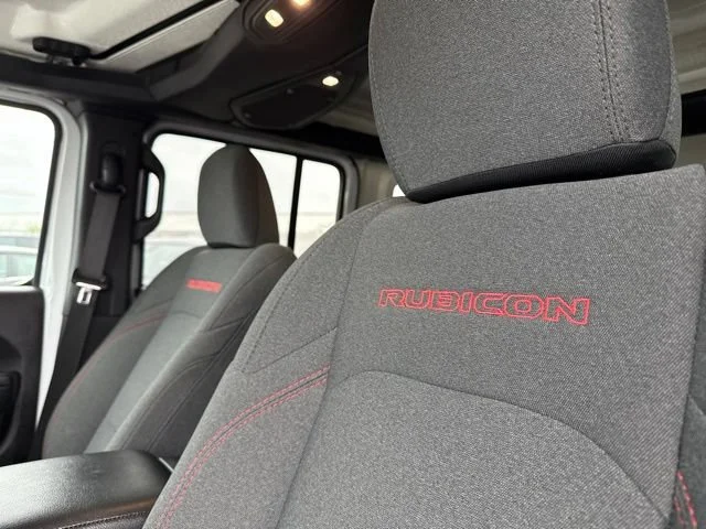 Used 2025 Bright White Clearcoat Jeep Rubicon image 29