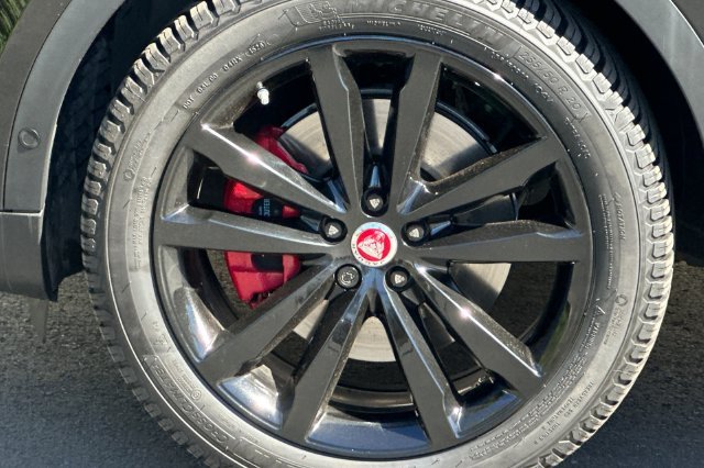 Used 2020 Black Jaguar SE image 25