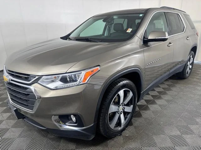 Used 2020 Gray Chevrolet 3LT image 8