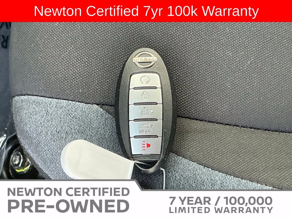 Used 2023 White Nissan 1.6 SV image 36