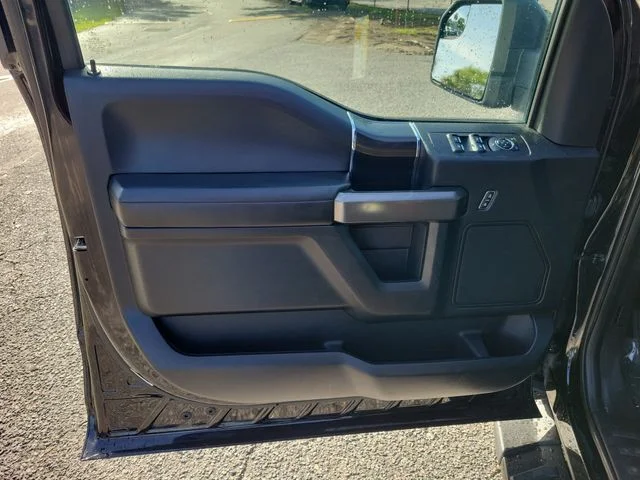 Used 2018 Black Ford XLT image 14