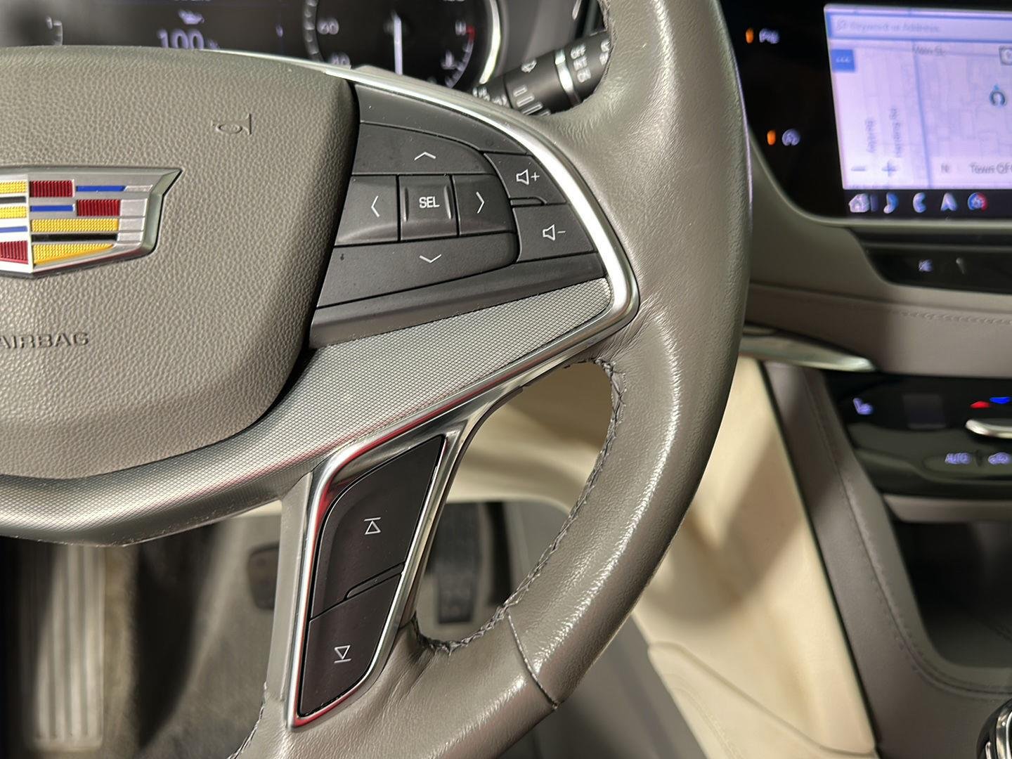Used 2023 Crystal White Tricoat Cadillac AWD Premium Luxury image 18