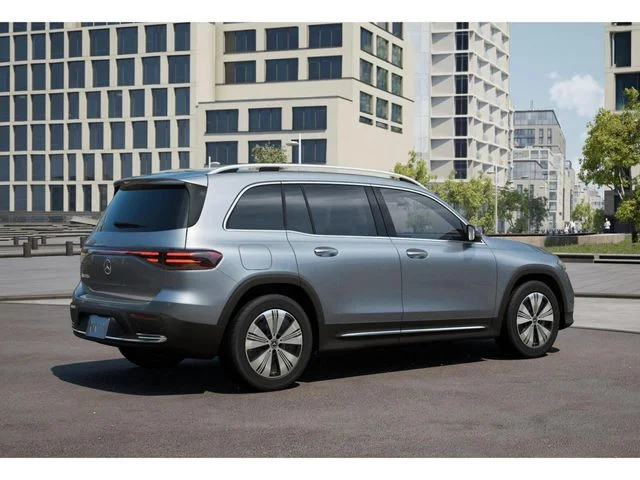 Used 2025 Silver Mercedes-Benz 250+ image 22