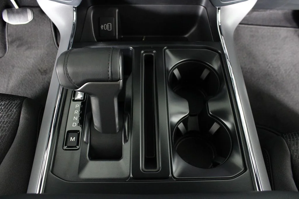 New 2026 Carbonized Gray Metallic Ford XLT image 24