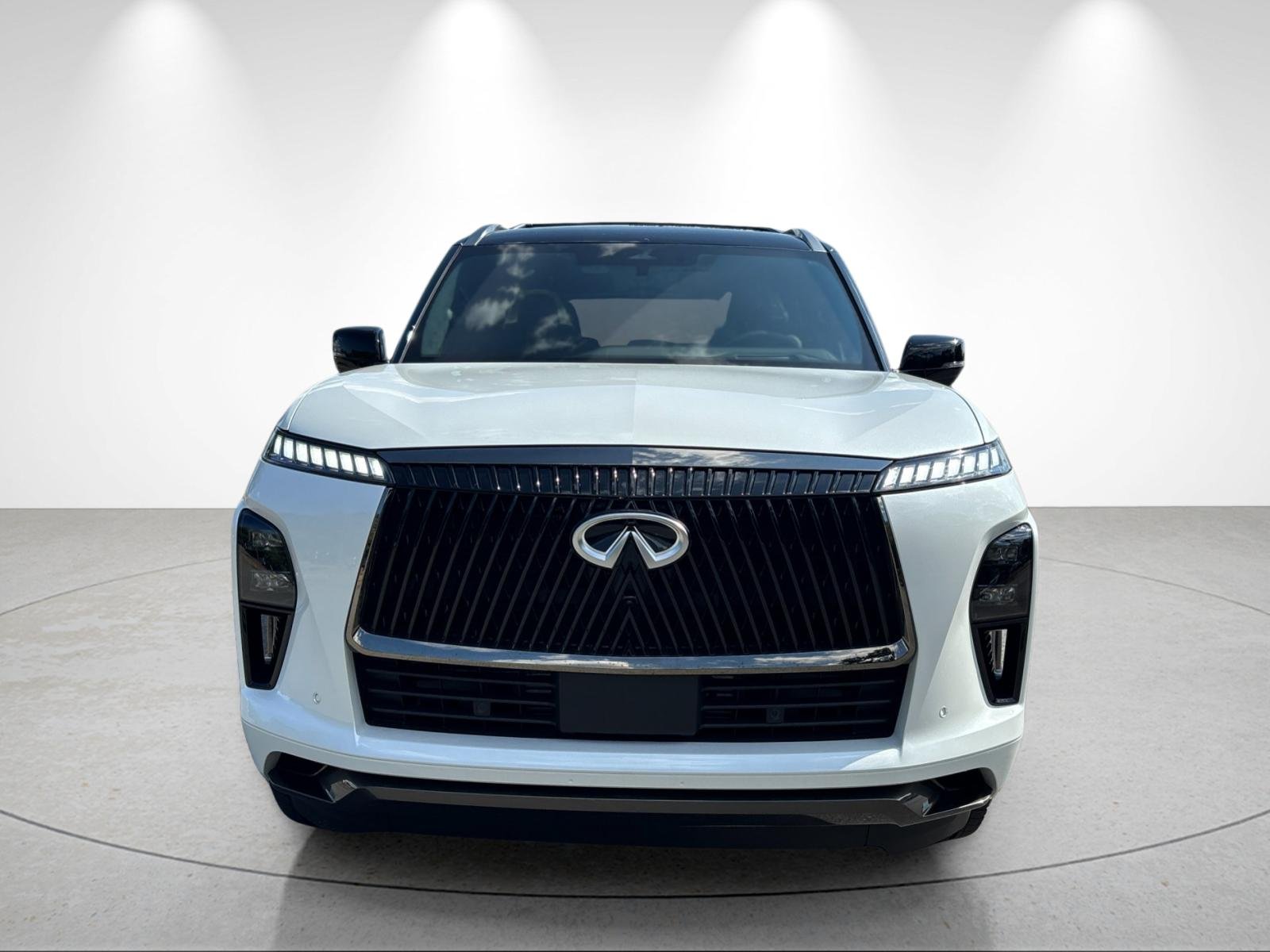 New 2027 2T RADIANT WHIT INFINITI Autograph 4WD image 8