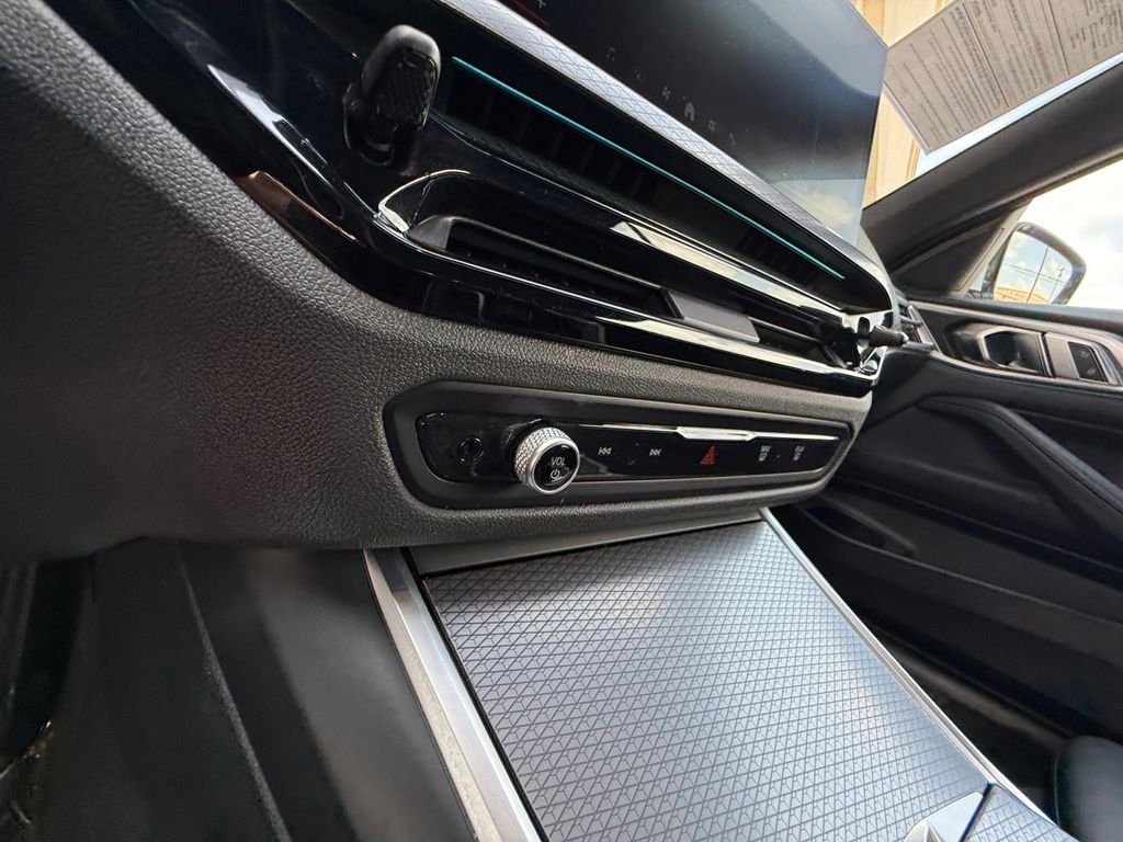 Used 2025 White BMW 430i image 23