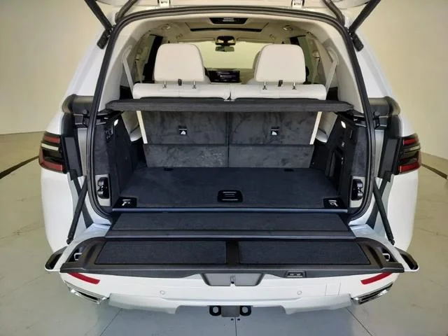 New 2027 Mineral White Metallic BMW xDrive40i image 24