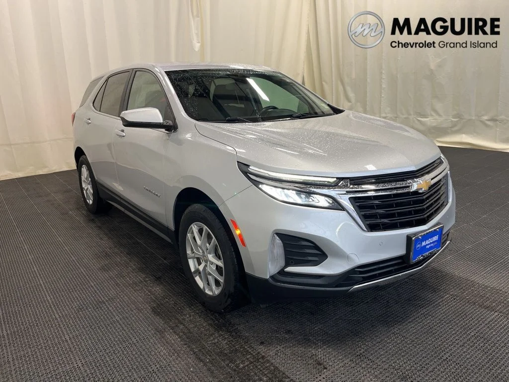 Used 2022 Silver Chevrolet LT image 28