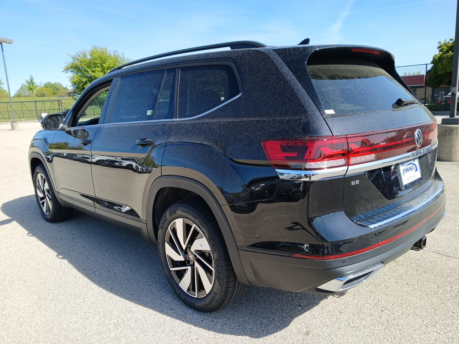 New 2026 Deep Black Pearl Volkswagen 2.0T SE W/TECHNOLOGY image 5