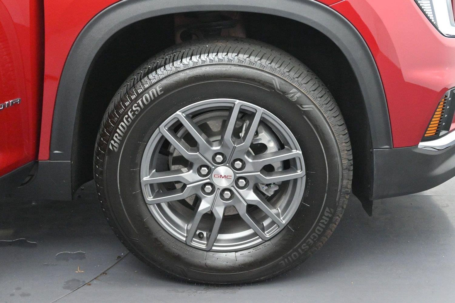Used 2025 Volcanic Red Tintcoat GMC Elevation image 35