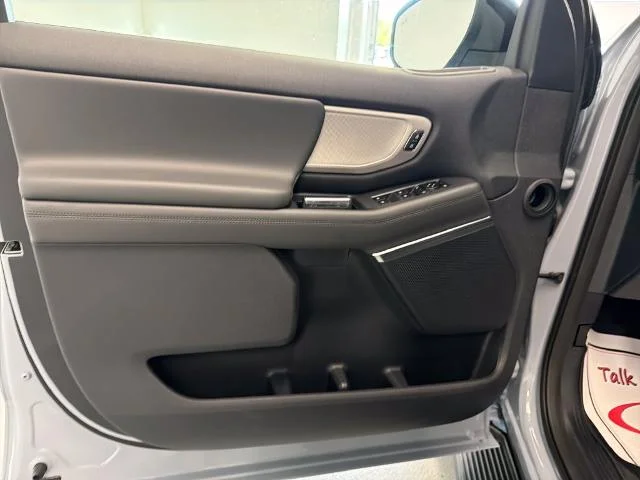New 2027 Glacier Gray Metallic Tri-Coat Ford Active image 36