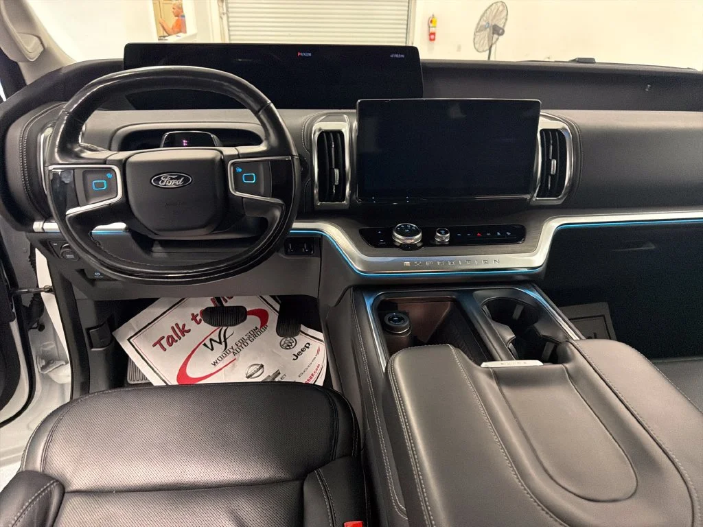 Used 2025 White Ford Platinum image 18