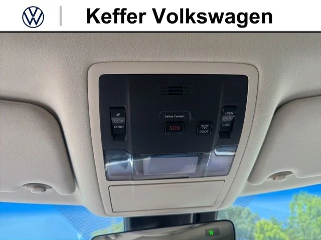 Used 2017  Lexus 350 image 20