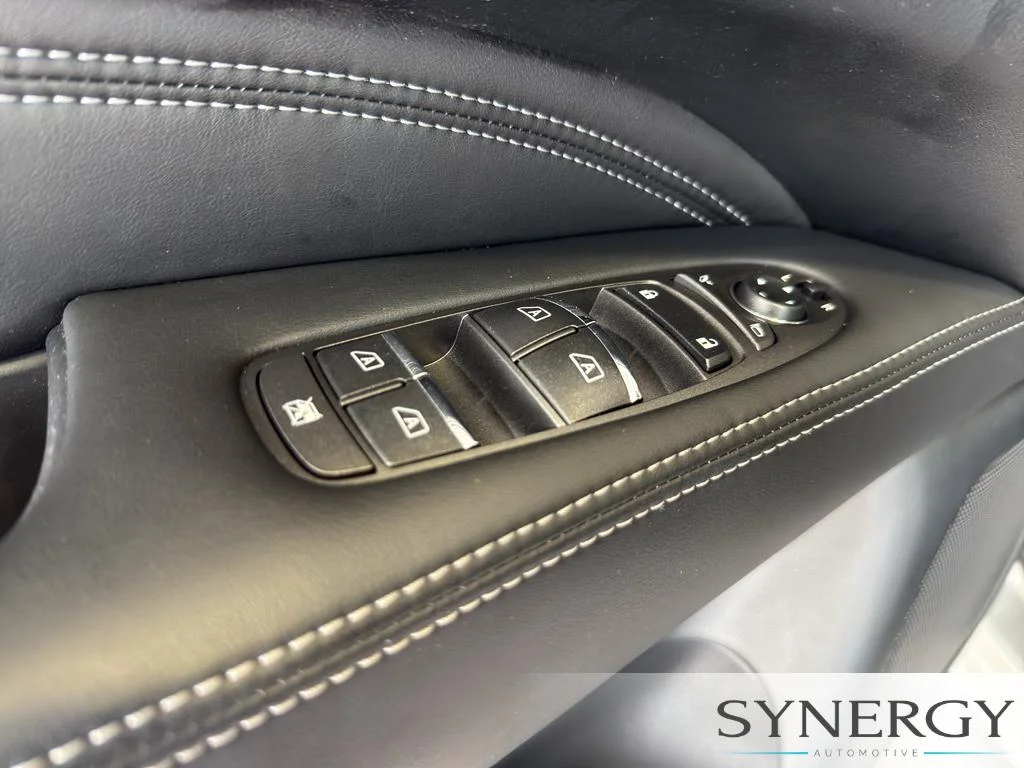 Used 2019 Liquid Platinum INFINITI LUXE image 21