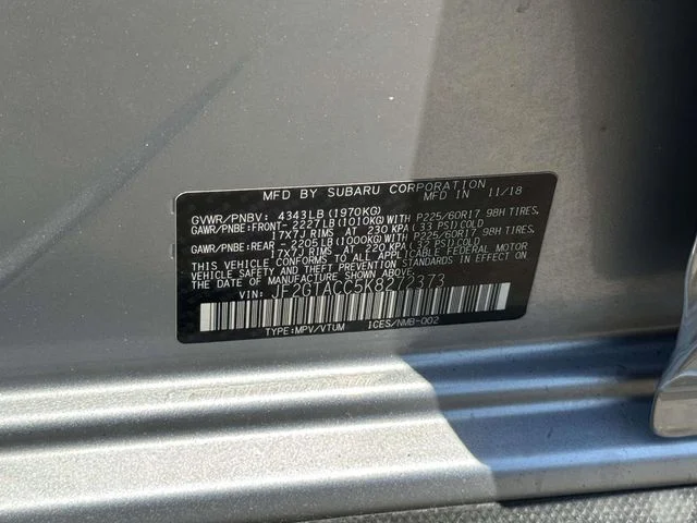 Used 2019 Silver Subaru 2.0i Premium image 31