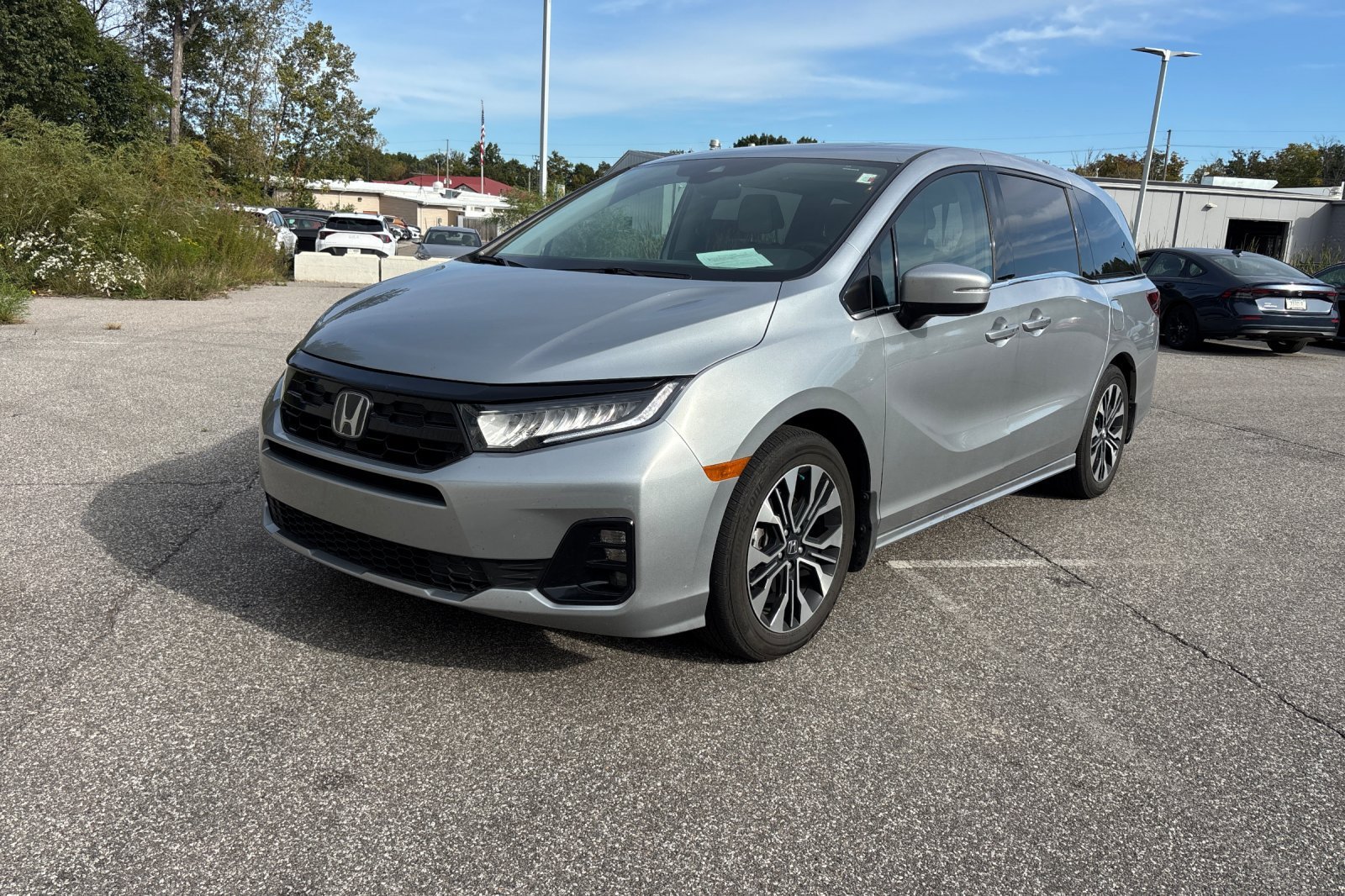 Certified Used 2025 Silver Honda Elite image 1