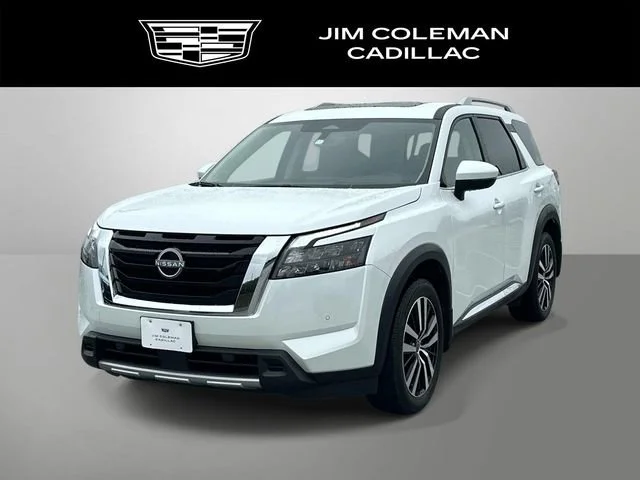 2025 Nissan Pathfinder Platinum 4WD's photo