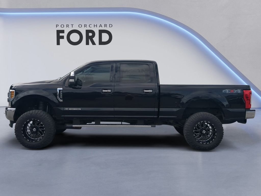 Used 2019 Black Metallic Ford Lariat image 3