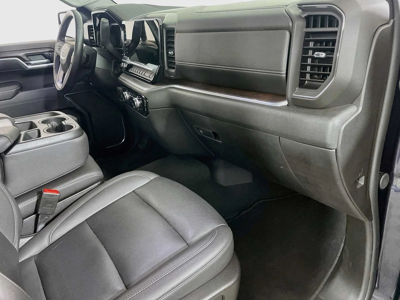 Used 2026 Titanium Rush Metallic GMC SLT image 27