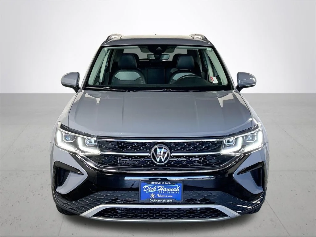 Used 2022 Gray Volkswagen 1.5T SEL image 3