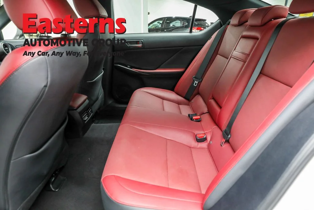 Used 2021  Lexus 300 image 21