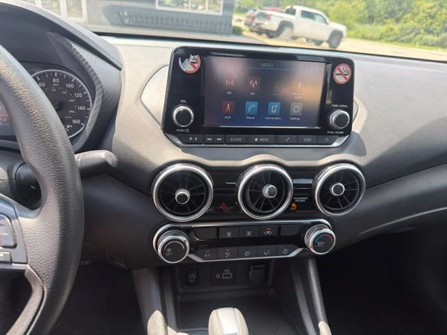 Used 2024 Gray Nissan S image 13