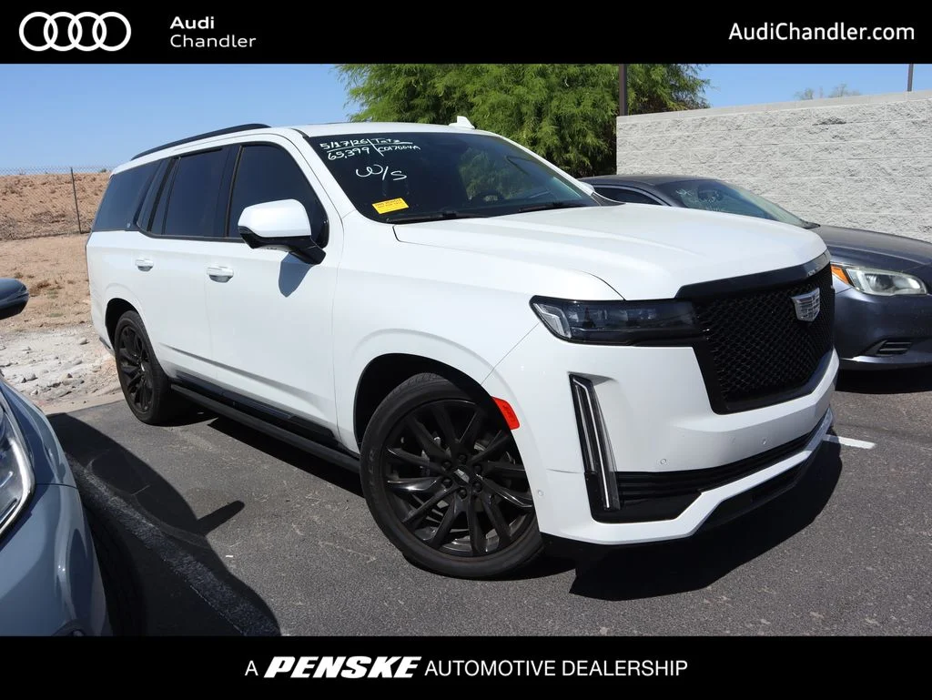 Used 2022 White Cadillac Sport Platinum image 1