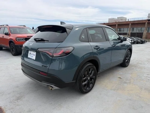 Used 2025  Honda Sport image 7