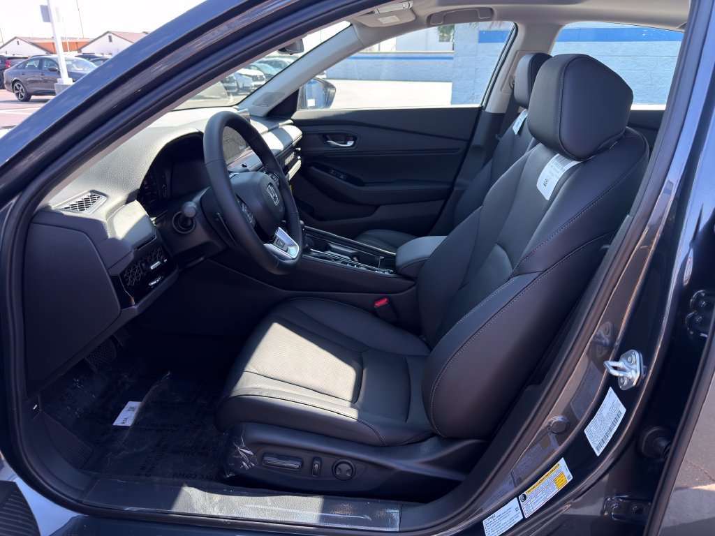 New 2026 Meteorite Gray Metallic Honda Touring image 17