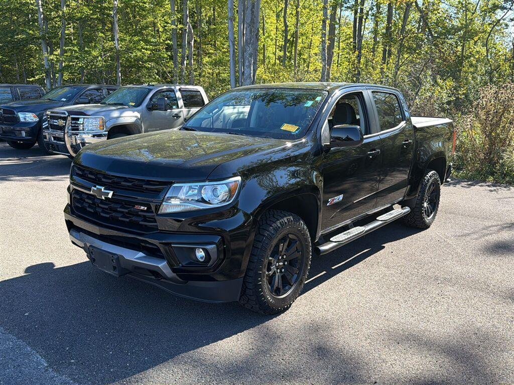 Used 2022 Black Chevrolet 4WD Z71 image 12
