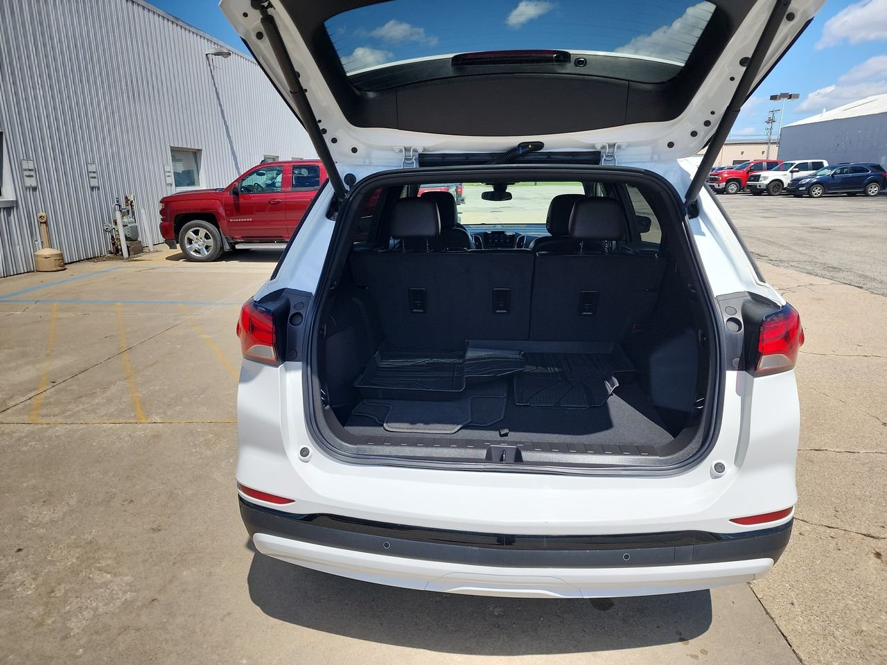 Used 2024 Summit White Chevrolet RS image 22