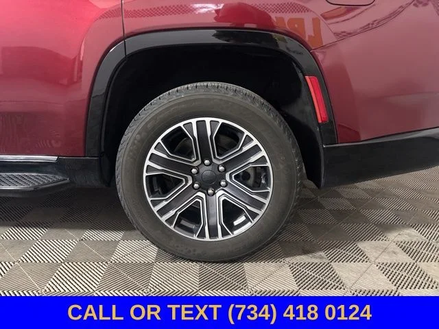 Used 2024 Velvet Jeep Series II image 56