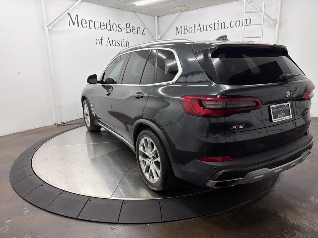 Used 2020 Gray BMW sDrive40i image 5