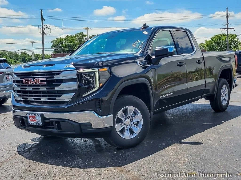 2026 GMC Sierra 1500 SLE - Photo 2