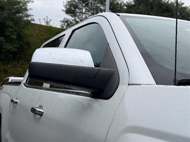 Used 2017 Iridescent Pearl Tricoat Chevrolet LTZ image 7