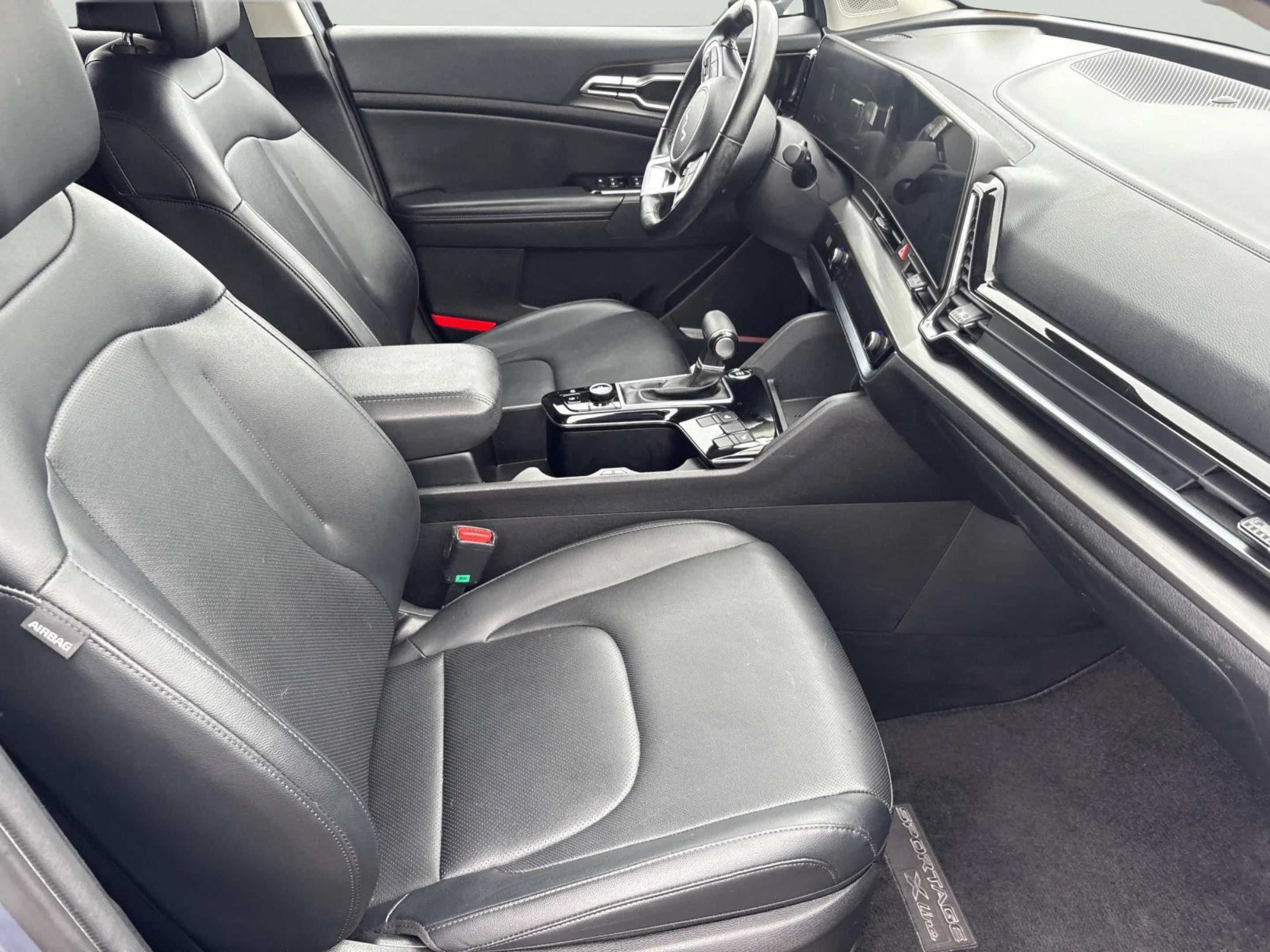 2023 Kia Sportage EX - Photo 22