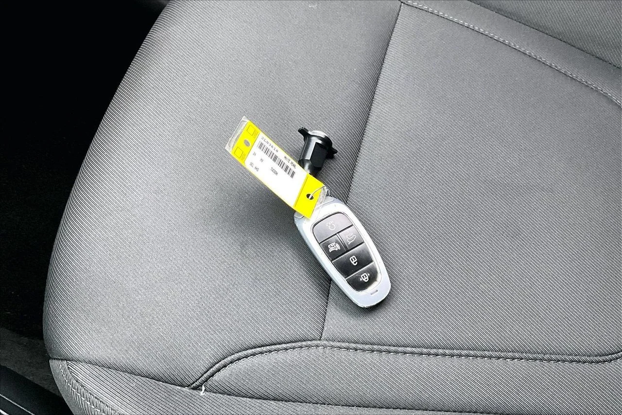 Certified Used 2024 White Hyundai SEL image 30