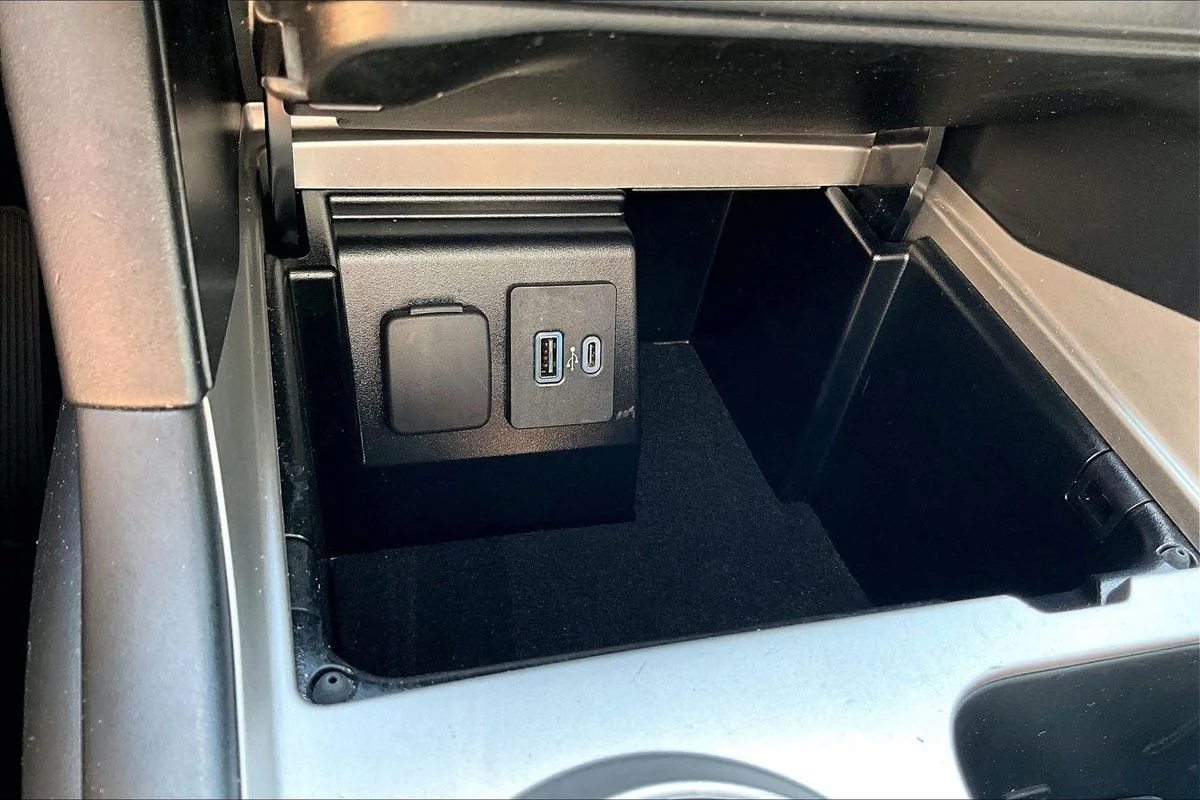 Used 2022  Ford XLT image 16