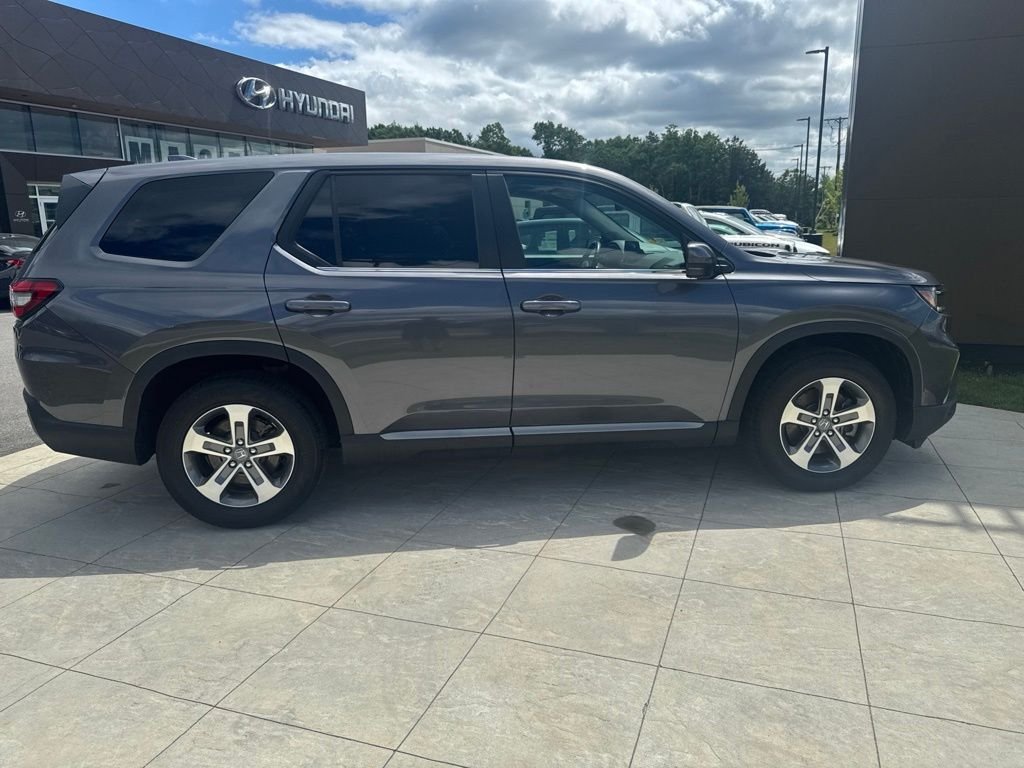 2025 Honda Pilot EX-L - Photo 8