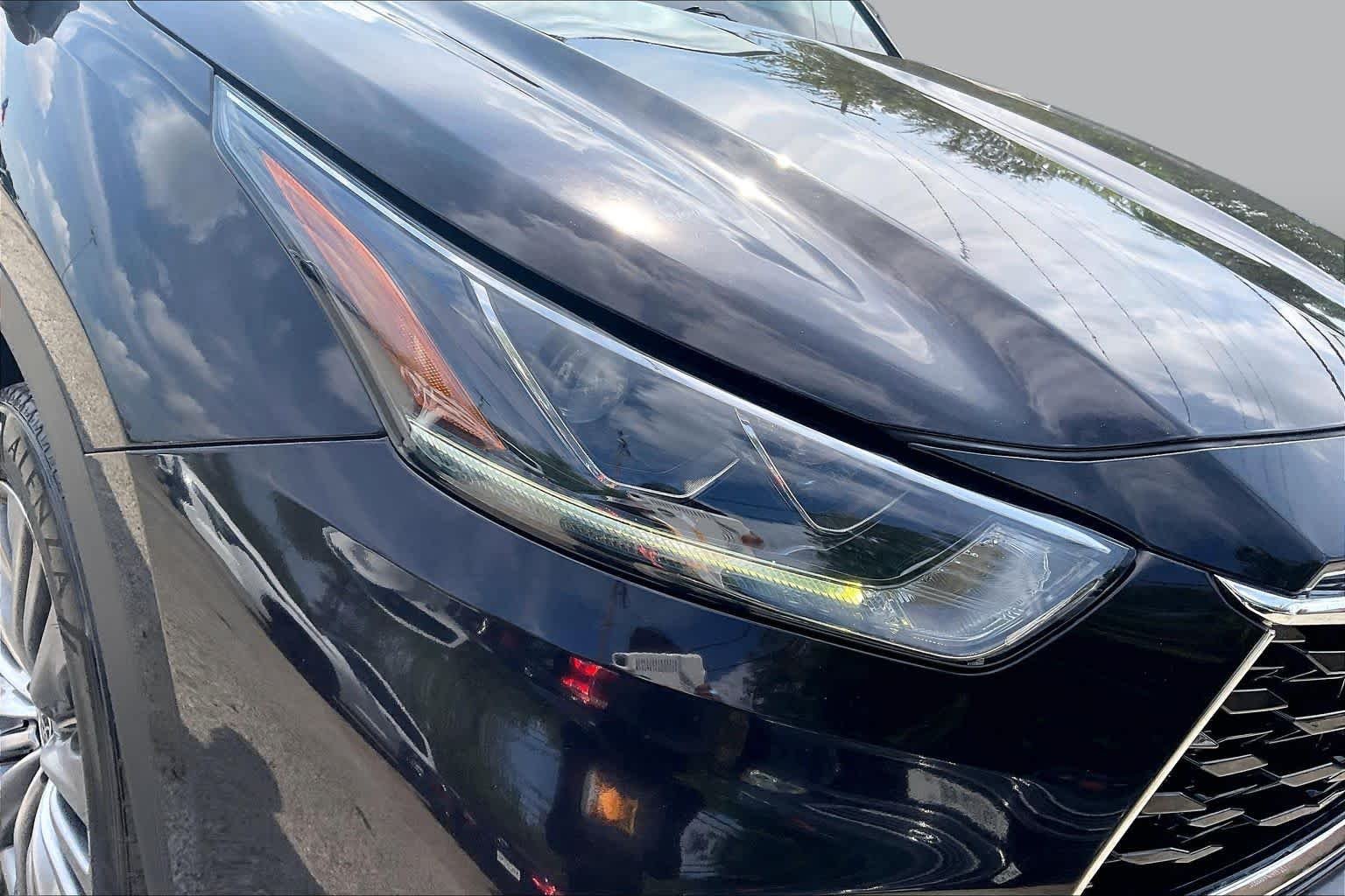 Used 2021 Opulent Amber Toyota Hybrid Platinum image 28