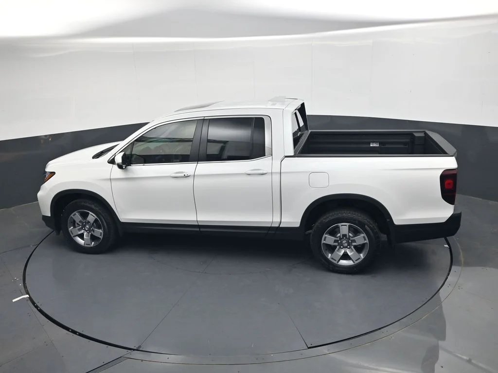 New 2026 Platinum White Pearl Honda RTL image 23