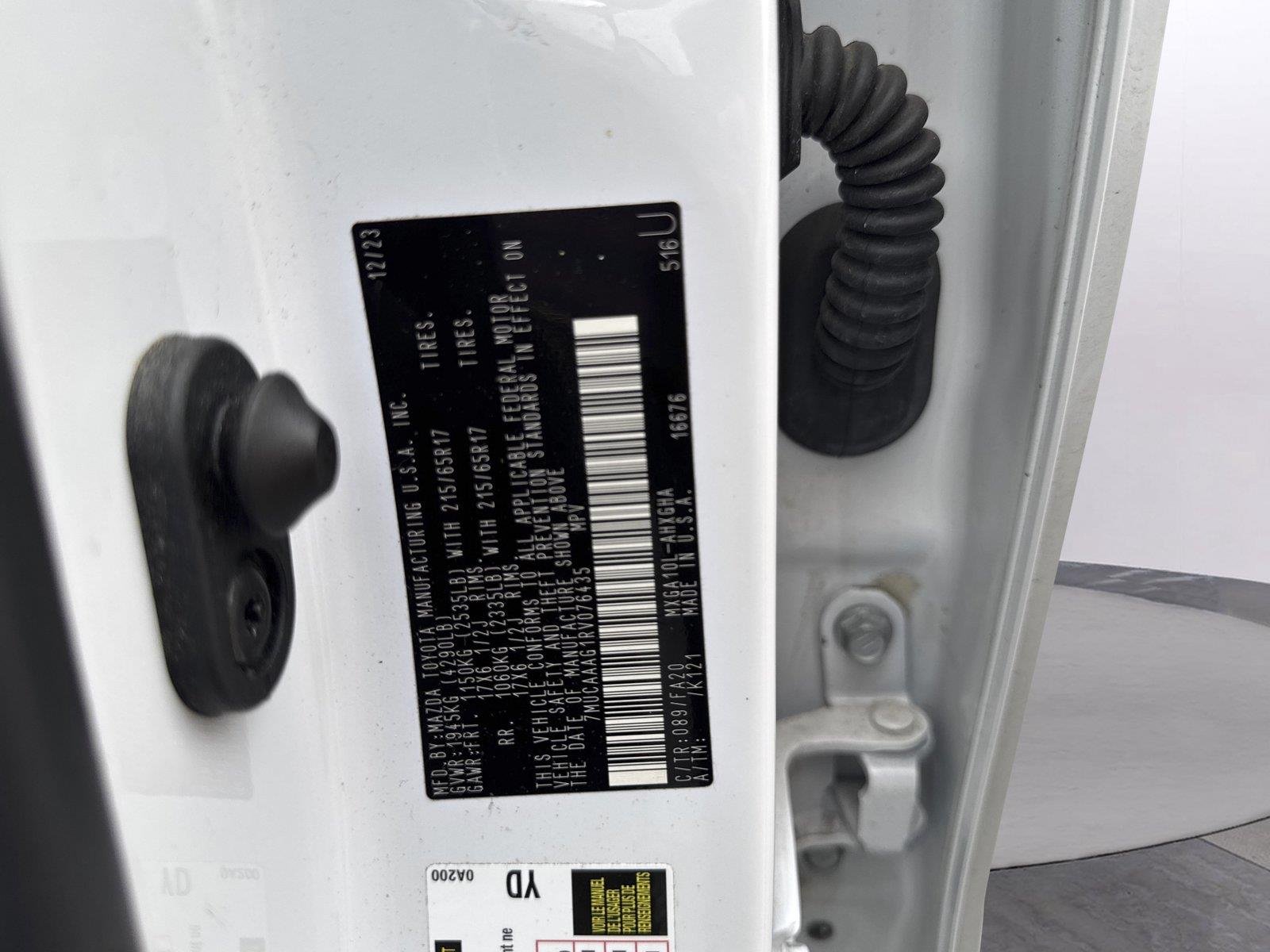 Used 2024 Wind Chill Pearl Toyota LE image 30